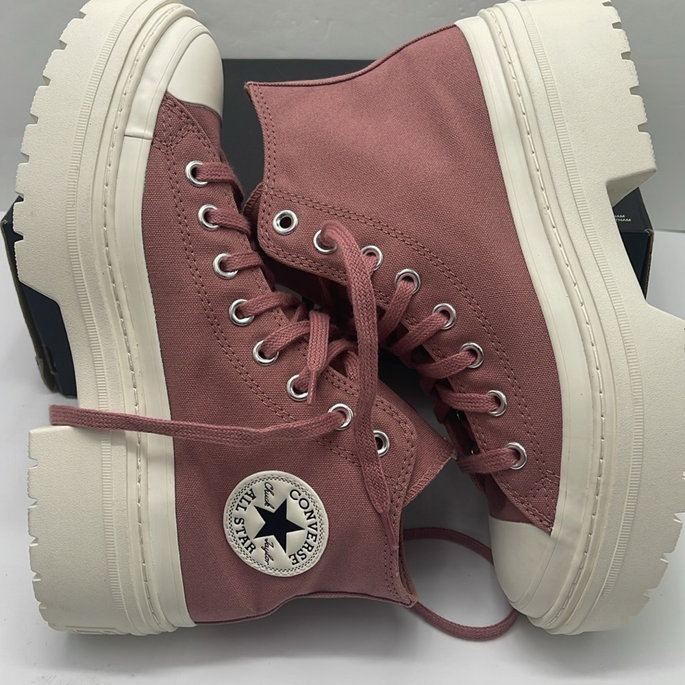 Converse Women's Platform Sneakers High Top A10618C
CTAS LUGGED HEEL HI LIGHT - Picture 11 of 16